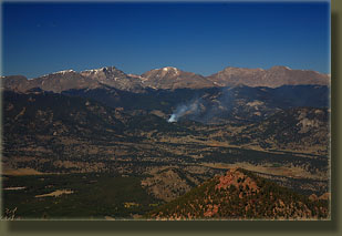 Small fire sends up smoke to the northwest of Estes Cone