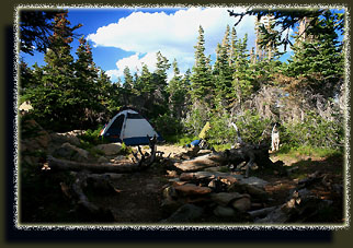 Cool campsite near Shelf Lakes